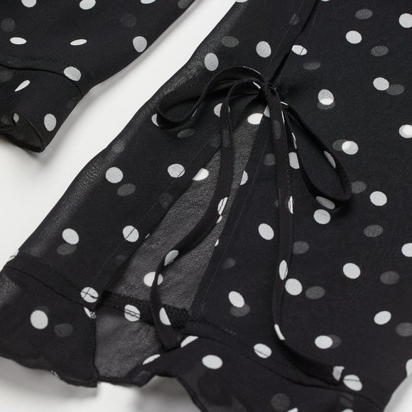 H&M Tie-Detail Blouse NWT - Picture 2 of 6